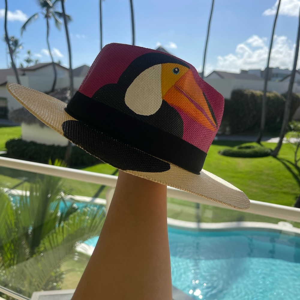 Painting hat unique